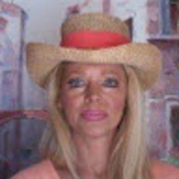 Meet your Posher, Robin - Picture 1 of 1